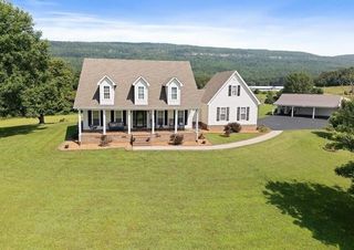 115 Main Street, Pikeville, TN 37367