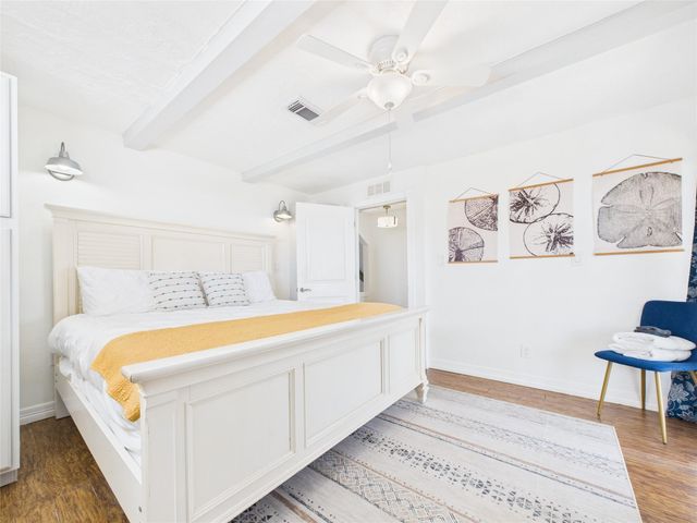 1654 Sandpebble Place, Surfside Beach, TX 77541