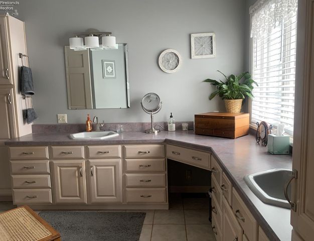 4308 River Road, Norwalk, OH 44857