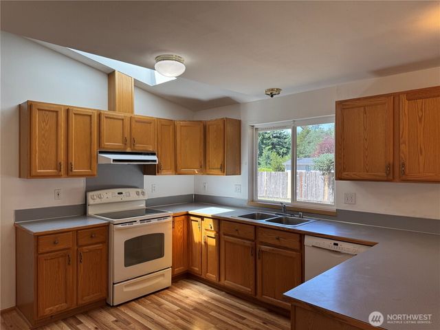 16322 83rd Court SE, Yelm, WA 98597