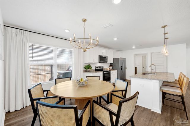 3869 James Stovall St, Pensacola, FL 32526