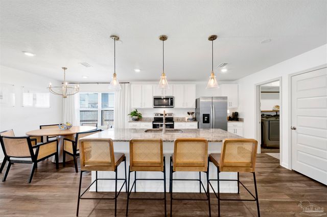 3869 James Stovall St, Pensacola, FL 32526