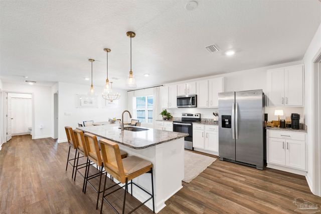 3869 James Stovall St, Pensacola, FL 32526