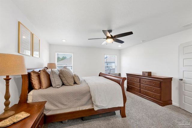 3869 James Stovall St, Pensacola, FL 32526