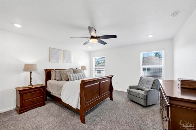 3869 James Stovall St, Pensacola, FL 32526