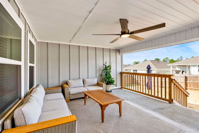 3869 James Stovall St, Pensacola, FL 32526