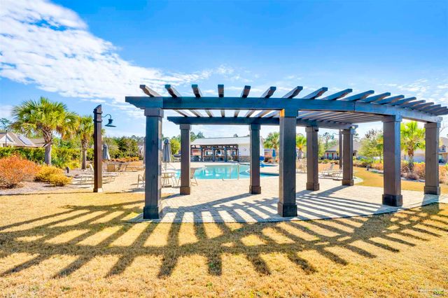 3869 James Stovall St, Pensacola, FL 32526