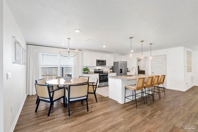 3869 James Stovall St, Pensacola, FL 32526