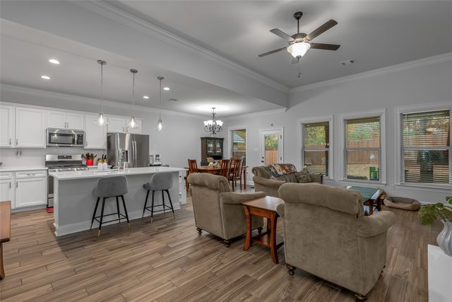 50 Crowder Drive, Benton, LA 71006