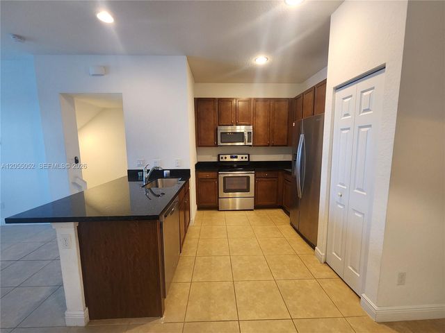2813 SW 119th Way, Miramar, FL 33025