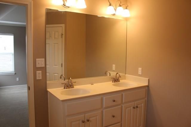4708 Park Lane, Leavenworth, KS 66048