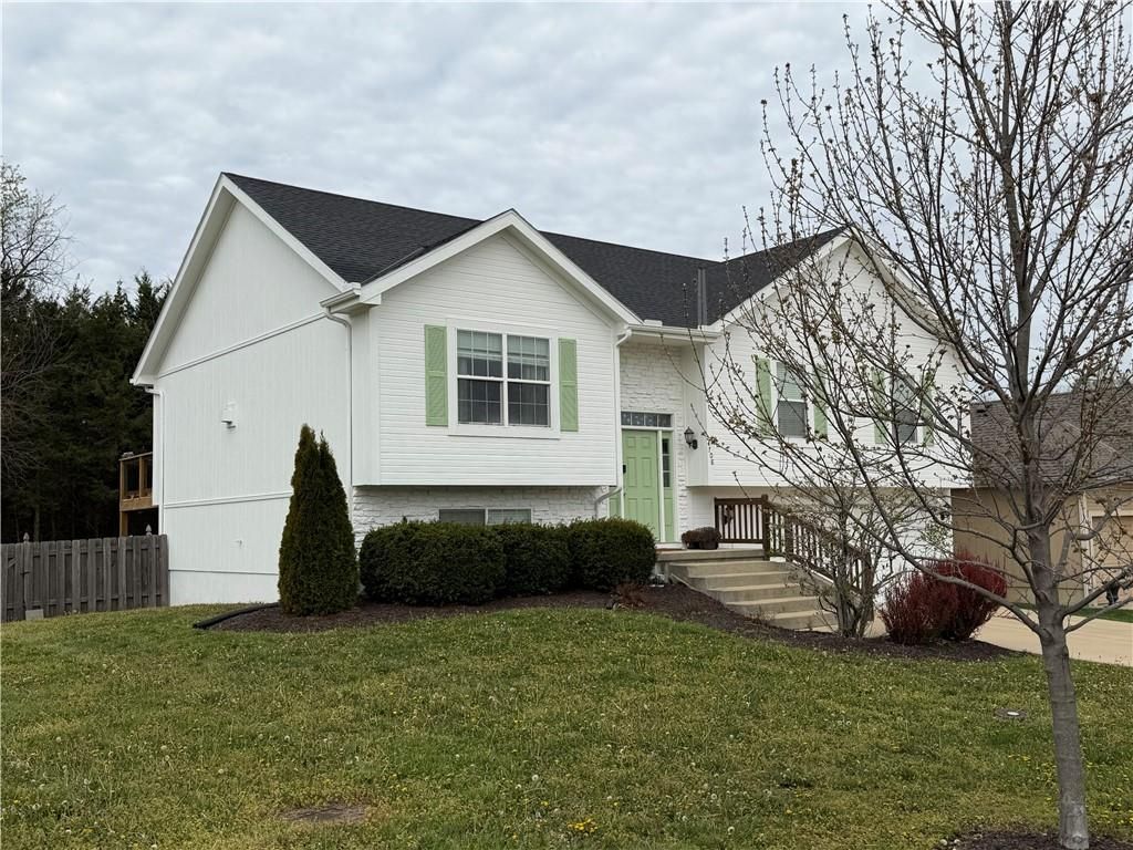 4708 Park Lane, Leavenworth, KS 66048