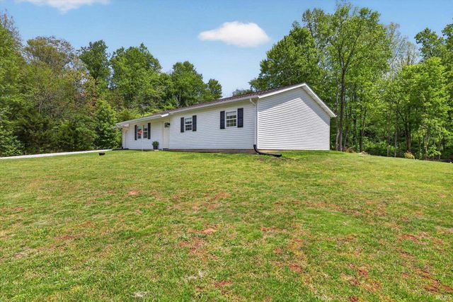 1012 W Acres Drive, Spencer, IN 47460