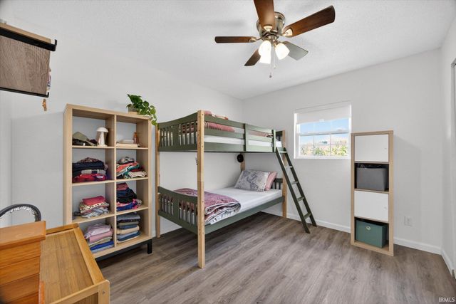 1012 W Acres Drive, Spencer, IN 47460
