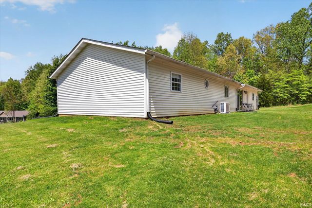 1012 W Acres Drive, Spencer, IN 47460