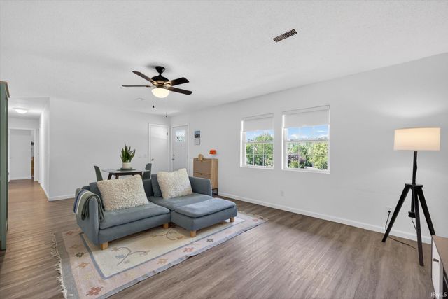 1012 W Acres Drive, Spencer, IN 47460