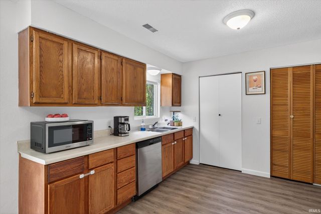 1012 W Acres Drive, Spencer, IN 47460