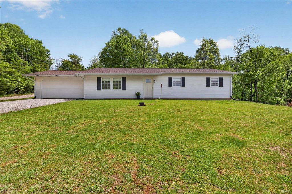 1012 W Acres Drive, Spencer, IN 47460