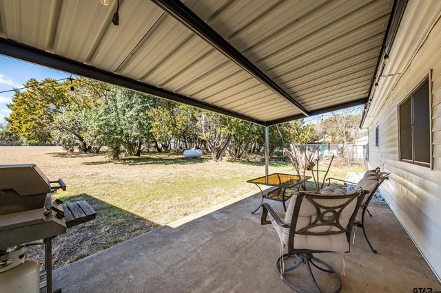 470 County Road 1812, Clifton, TX 76634