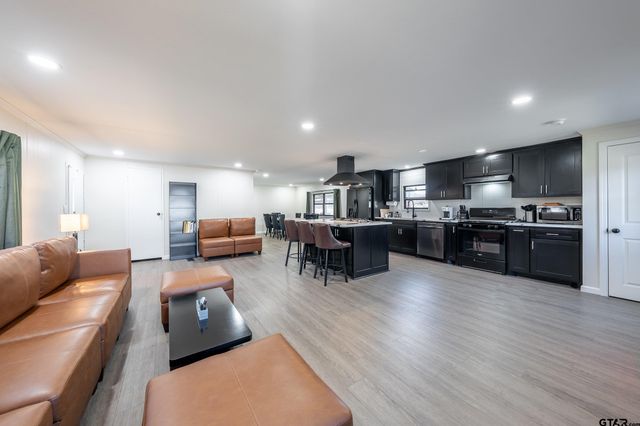 470 County Road 1812, Clifton, TX 76634