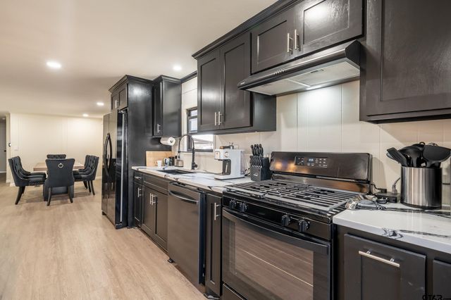 470 County Road 1812, Clifton, TX 76634