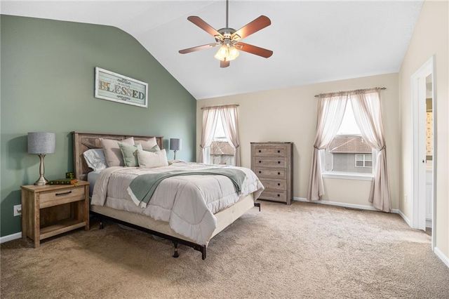 5008 University Avenue, St Joseph, MO 64503