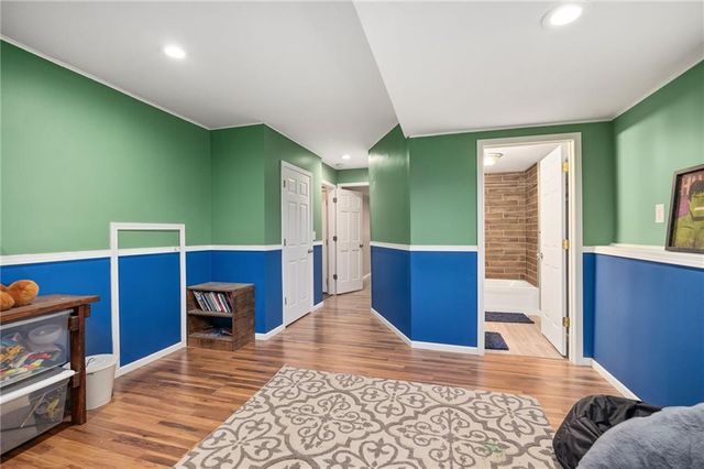 5008 University Avenue, St Joseph, MO 64503