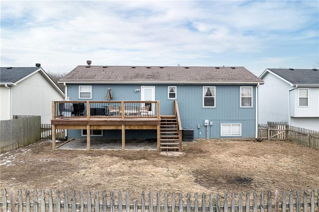 5008 University Avenue, St Joseph, MO 64503