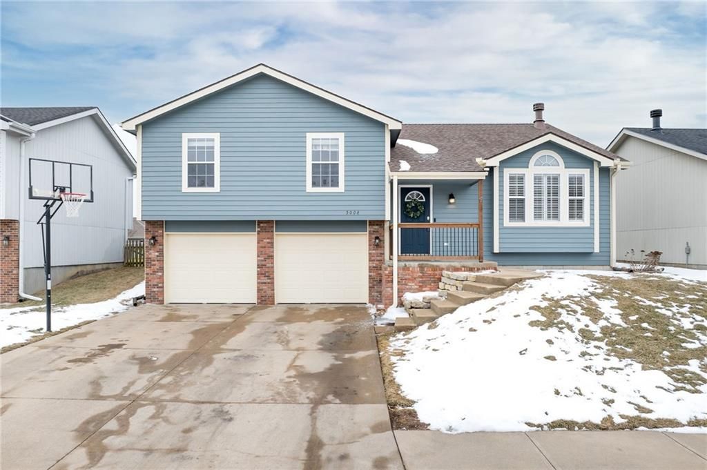 5008 University Avenue, St Joseph, MO 64503