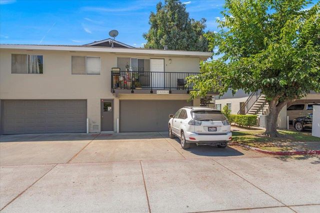 323 Blossom Hill Road 2, San Jose, CA 95123