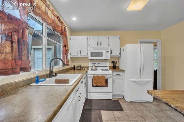 2325 Revere Lane, Colorado Springs, CO 80907
