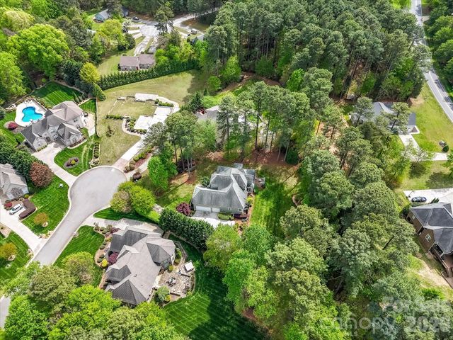 112 Misty Meadows Court, Mooresville, NC 28117