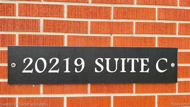 20219 Carlysle Street, Dearborn, MI 48124