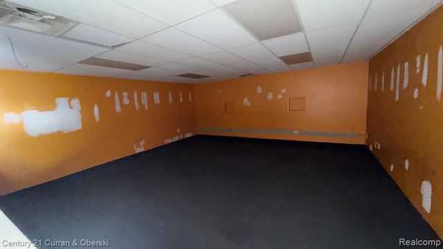 20219 Carlysle Street, Dearborn, MI 48124