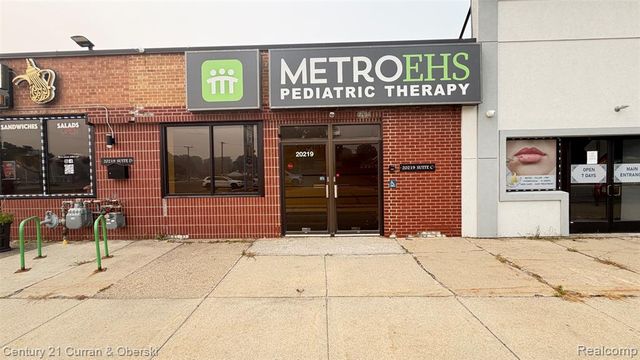 20219 Carlysle Street, Dearborn, MI 48124