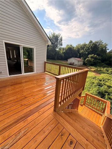1313 Kearns Alley, High Point, NC 27260