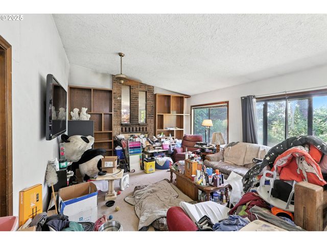 1549 Sw 13TH Cir, Troutdale, OR 97060
