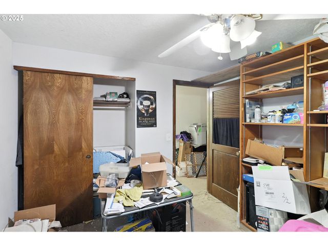 1549 Sw 13TH Cir, Troutdale, OR 97060