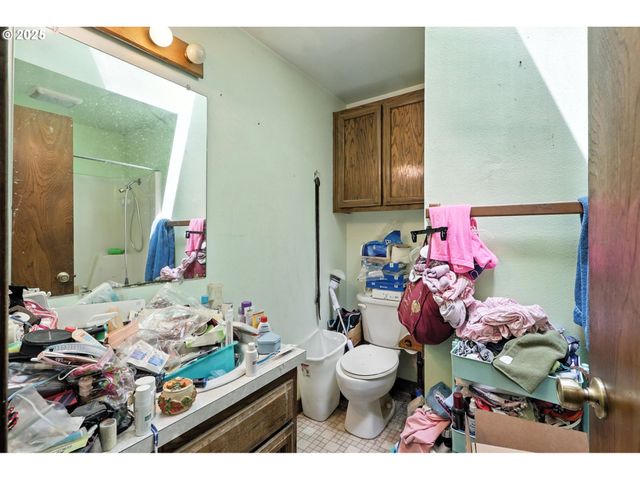1549 Sw 13TH Cir, Troutdale, OR 97060