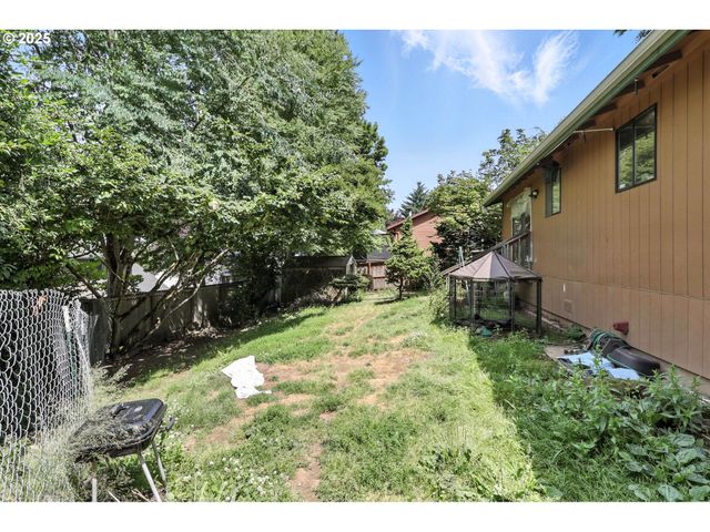 1549 Sw 13TH Cir, Troutdale, OR 97060