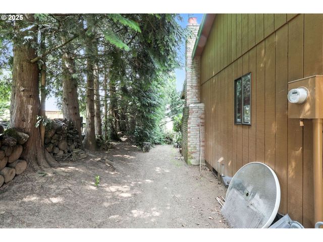 1549 Sw 13TH Cir, Troutdale, OR 97060