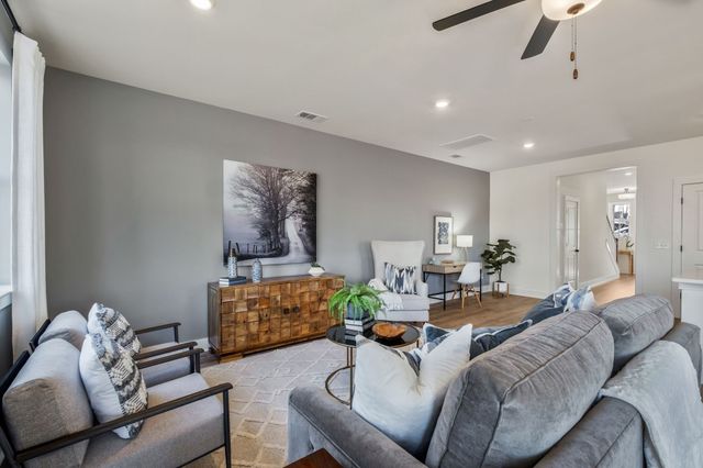 6001 Mill Tree Ct, Nashville, TN 37221