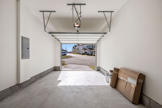 6001 Mill Tree Ct, Nashville, TN 37221