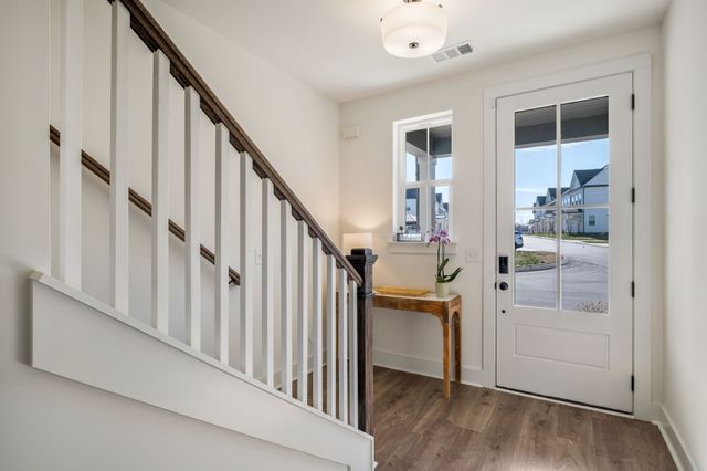 6001 Mill Tree Ct, Nashville, TN 37221