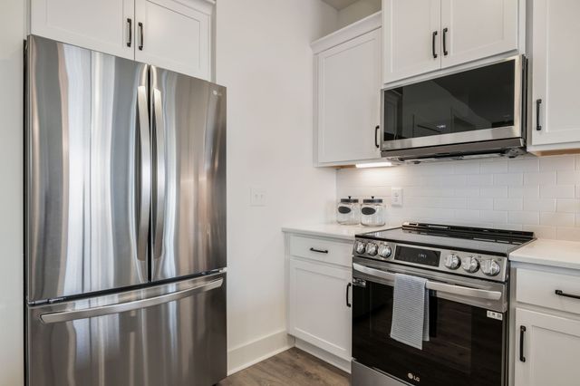 6001 Mill Tree Ct, Nashville, TN 37221