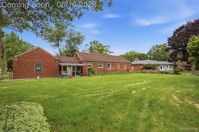 14154 Marion, Redford, MI 48239