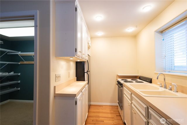 100 N B Street, Roslyn, WA 98941