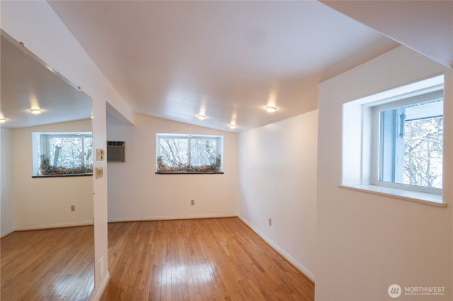 100 N B Street, Roslyn, WA 98941