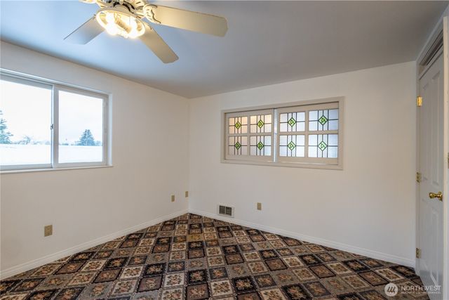 100 N B Street, Roslyn, WA 98941