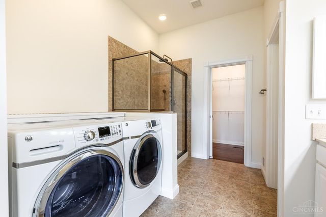 5873 Falling Brook Drive, Mason, OH 45040